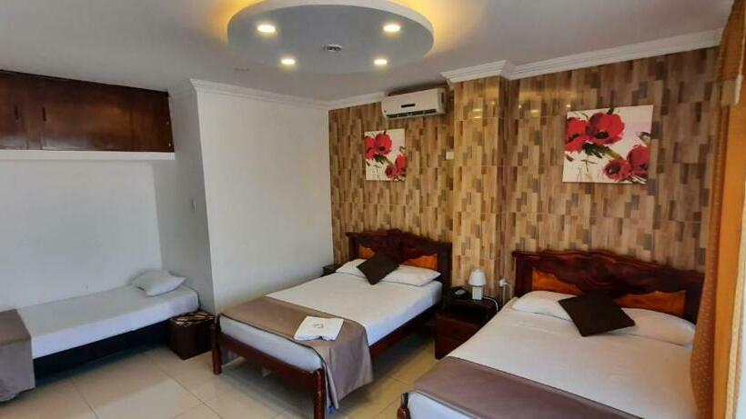 اتاق استاندارد سه نفره, Hostal Perla Real Inn