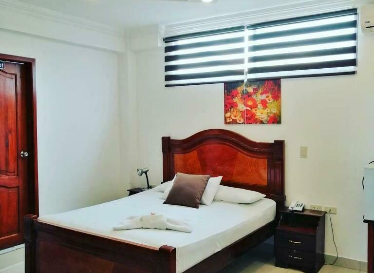 اتاق استاندارد, Hostal Perla Real Inn
