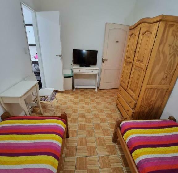 اتاق استاندارد, Hostel Estoril