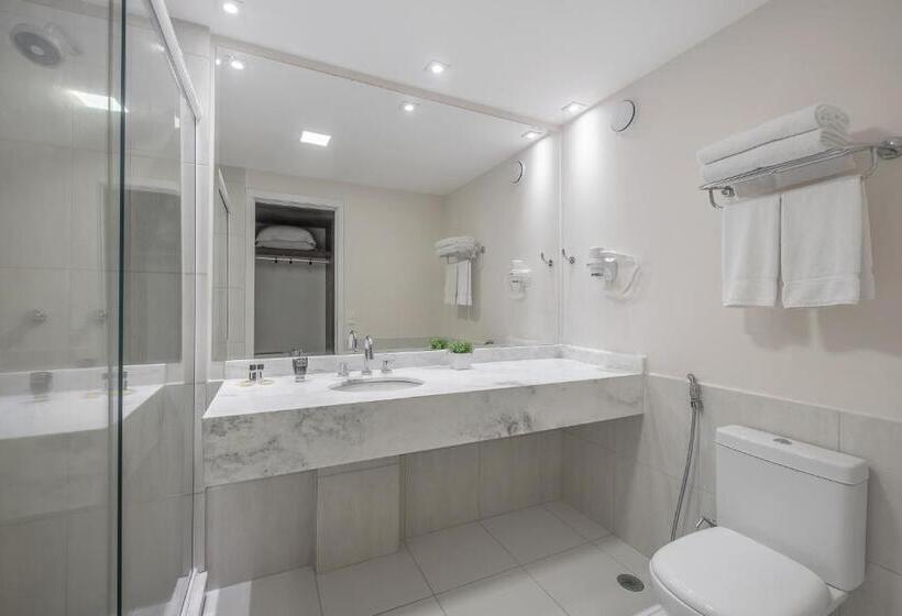 スタンダードトリプルルーム, Intercity Curitiba Centro Civico