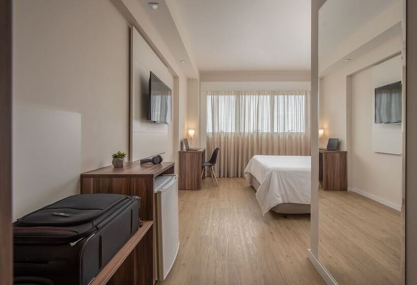 スタンダードルーム, Intercity Curitiba Centro Civico