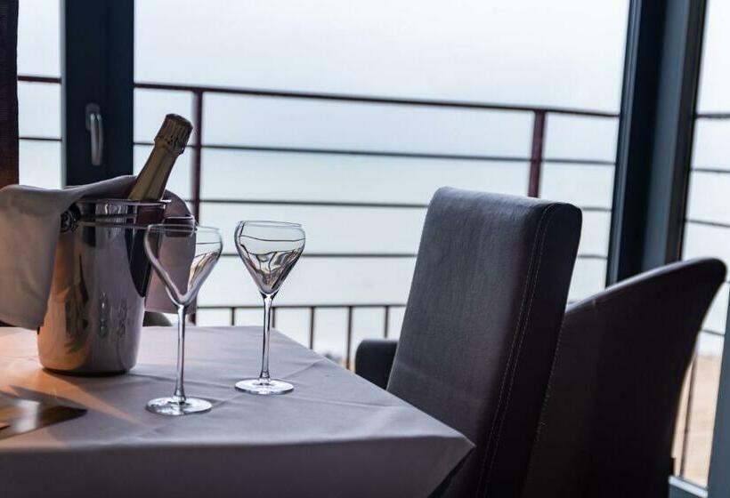 带海景的古典房间, Les Mouettes