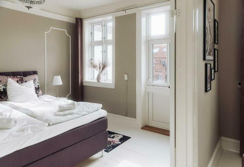 סוויטה, Lidenlund