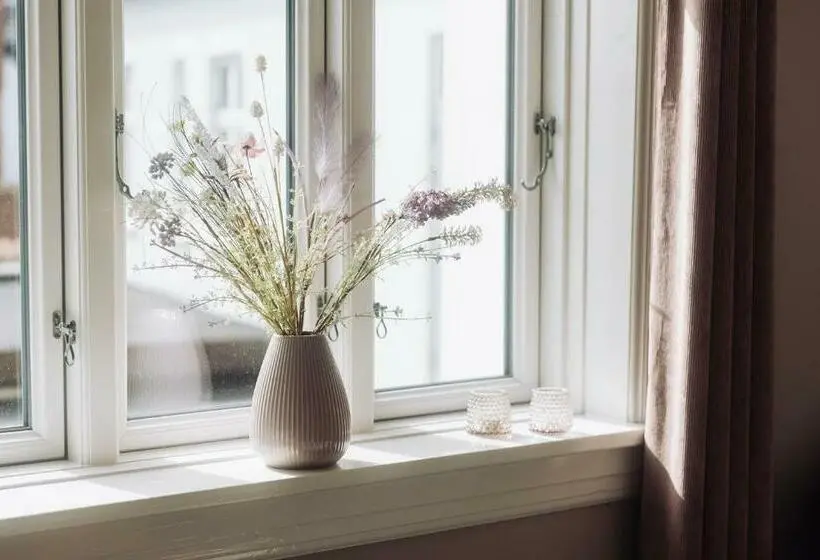 Standard Kolmen Hengen Huone, Lidenlund
