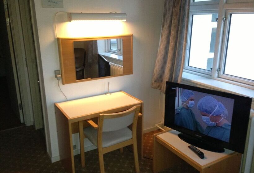 חדר סטנדרט יחיד, Lidenlund