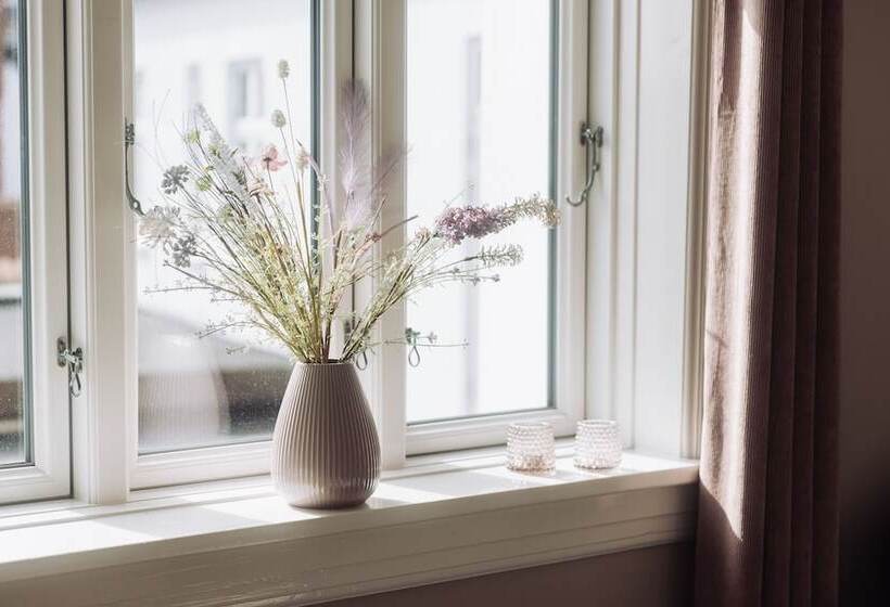 חדר סטנדרט, Lidenlund