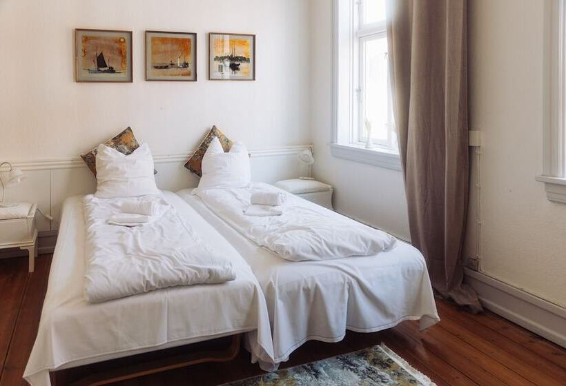 חדר סטנדרט, Lidenlund