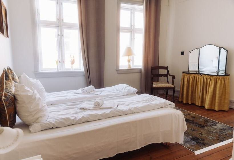 חדר סטנדרט, Lidenlund