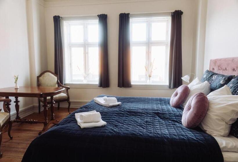 חדר סטנדרט, Lidenlund