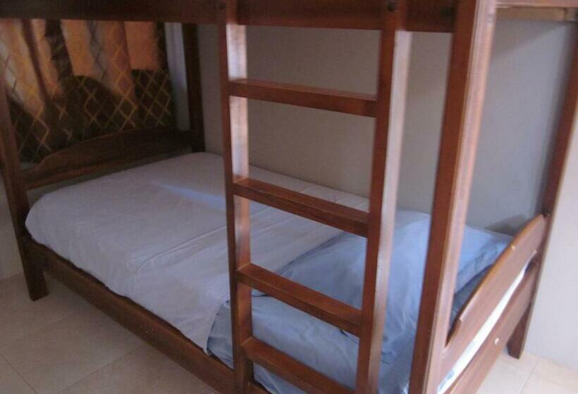 غرفة عائلية, Susibon