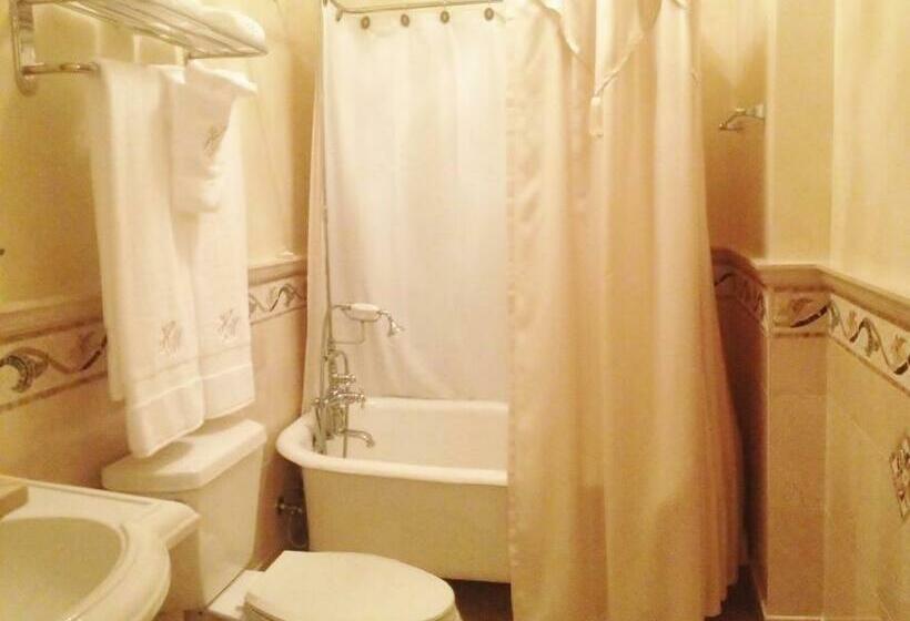 חדר סטנדרט, The Hotel Magnolia