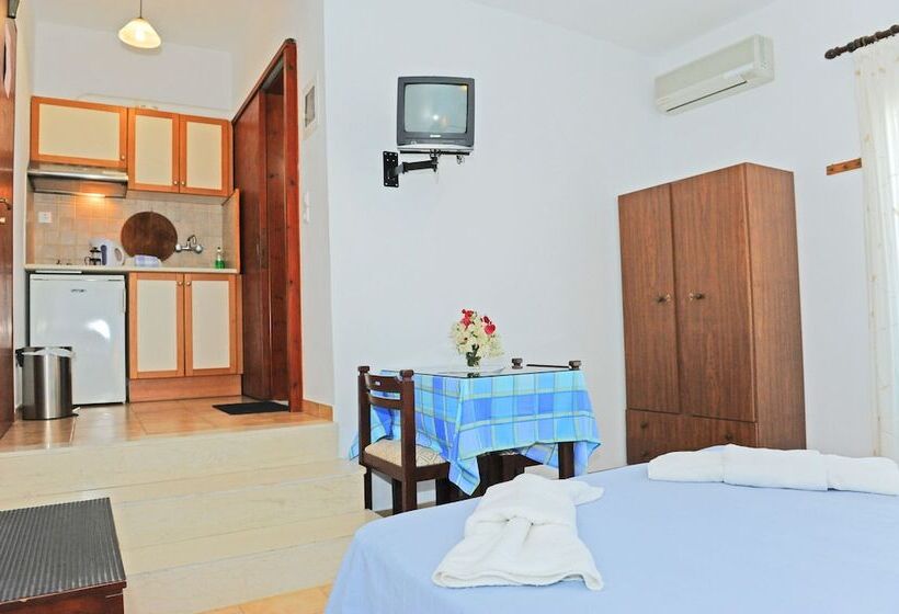 Standart Stüdyo, Tilemachos Rooms & Studios
