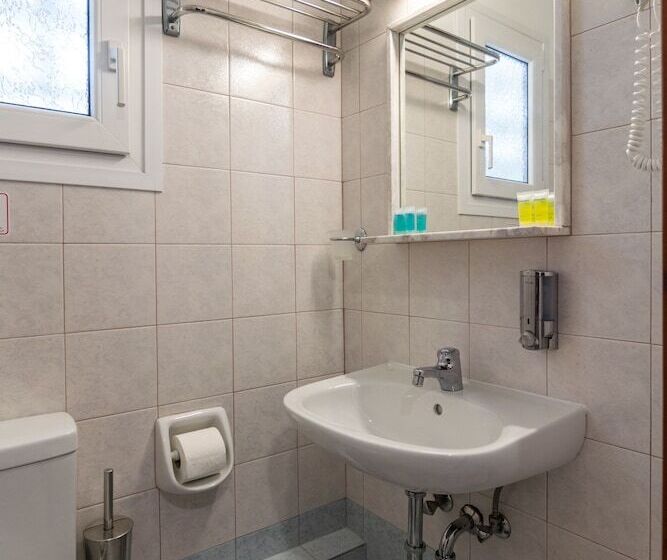 استودیوی استاندارد, Tilemachos Rooms & Studios