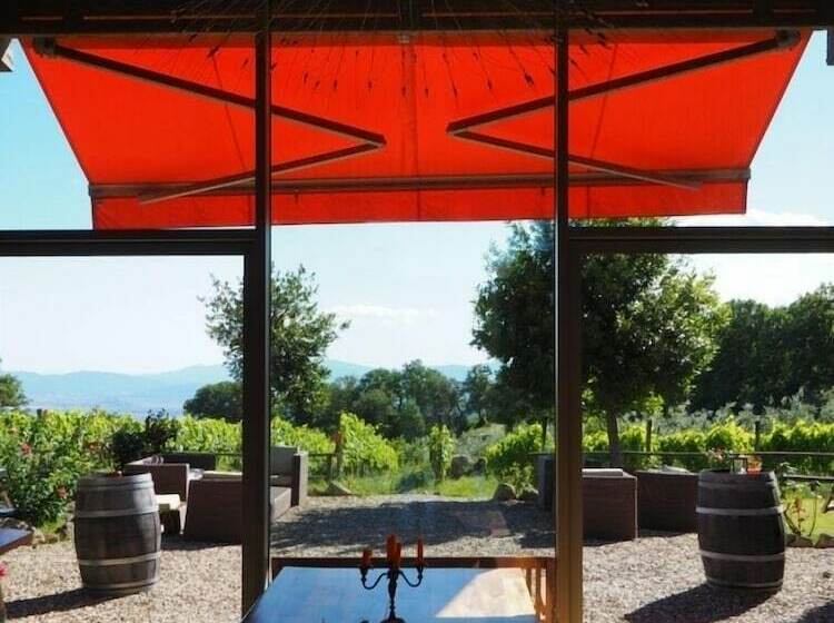 デラックスルーム, Valdonica Winery Fine Dine & Wine