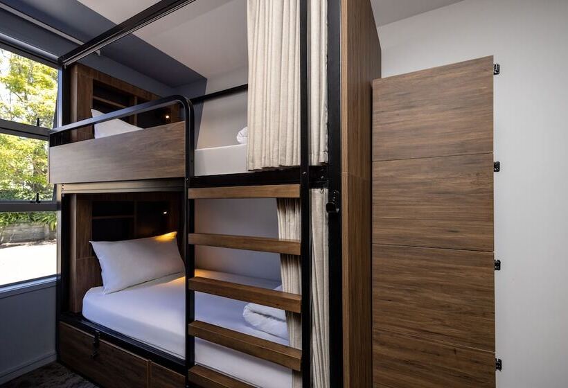 ファミリールーム, Haka House Wellington