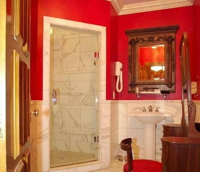 Номер Стандарт, The Hotel Magnolia