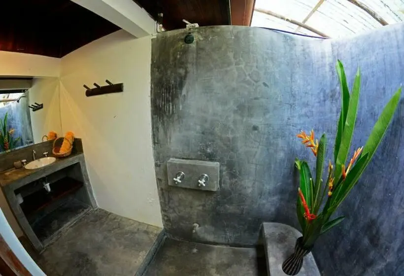 庭の見える1ベッドルームアパートメント, Indigo Yoga Surf Resort