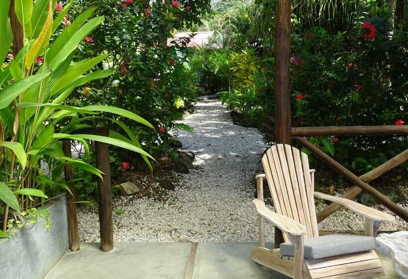 דירת חדר נוף לגינה, Indigo Yoga Surf Resort