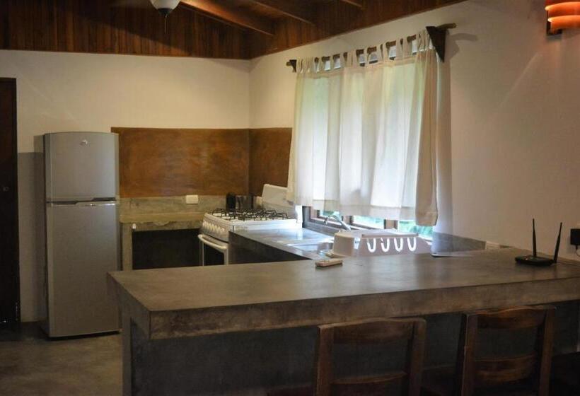 Дом 2 Спальни, Indigo Yoga Surf Resort