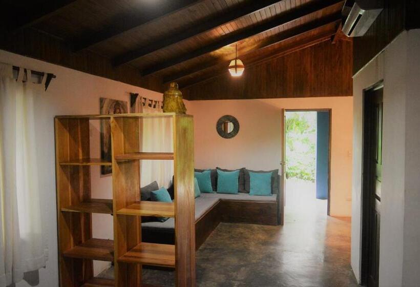 בית, 3 חדרי שינה, Indigo Yoga Surf Resort