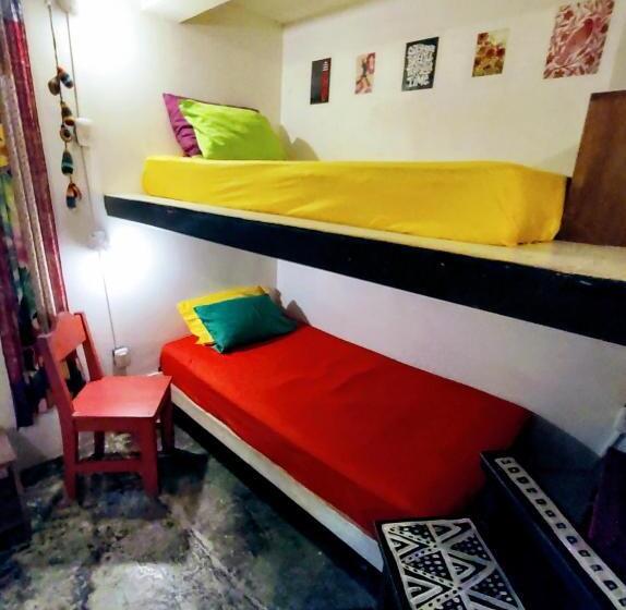 سرير فى غرفة مشتركه, Casajungla Hostel