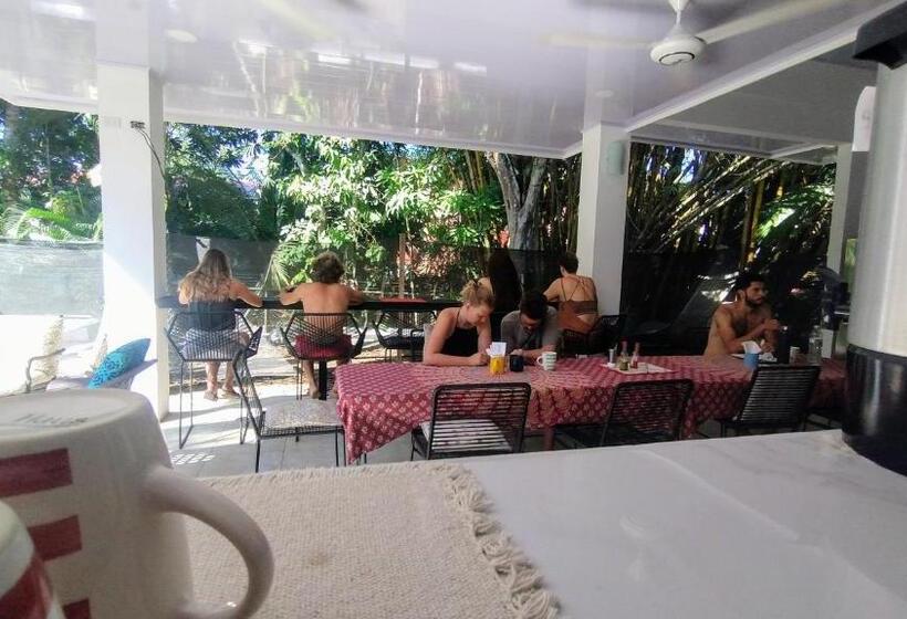 سرير فى غرفة مشتركه, Casajungla Hostel