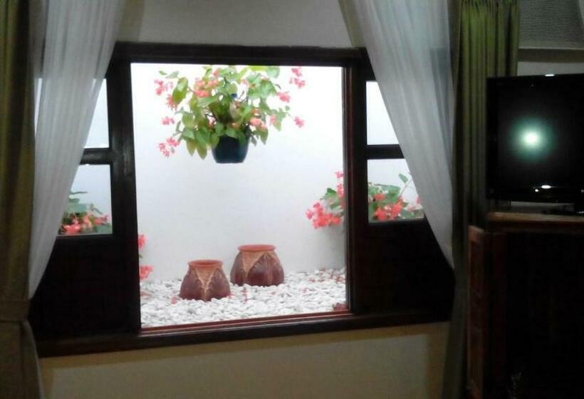 غرفة قياسية, 1915 Inn & Suites