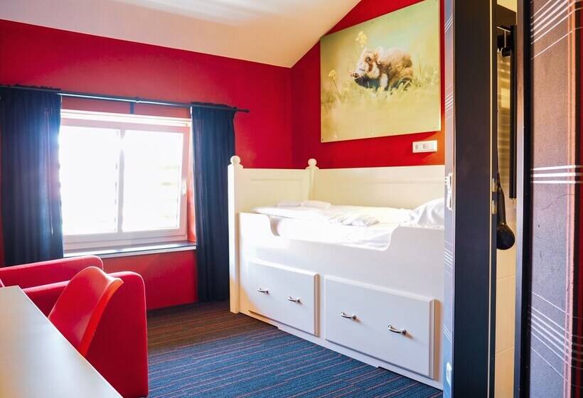 Quarto Estandar, Alpenliebe Design
