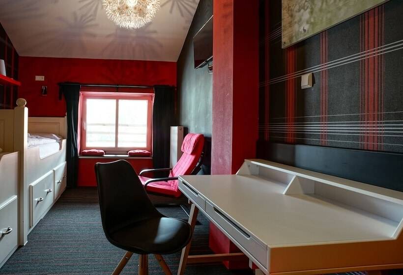 Quarto Estandar, Alpenliebe Design