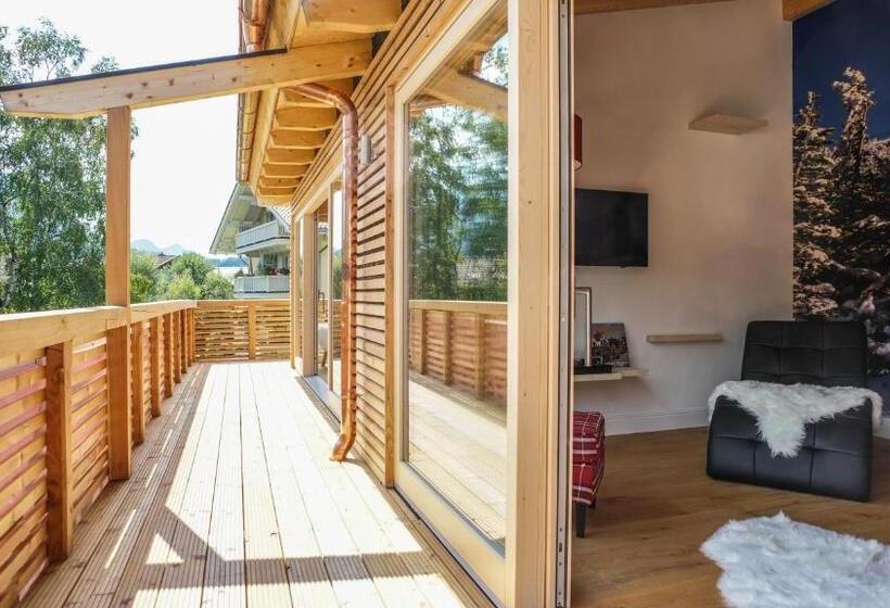 带大床的豪华间, Alpenliebe Design