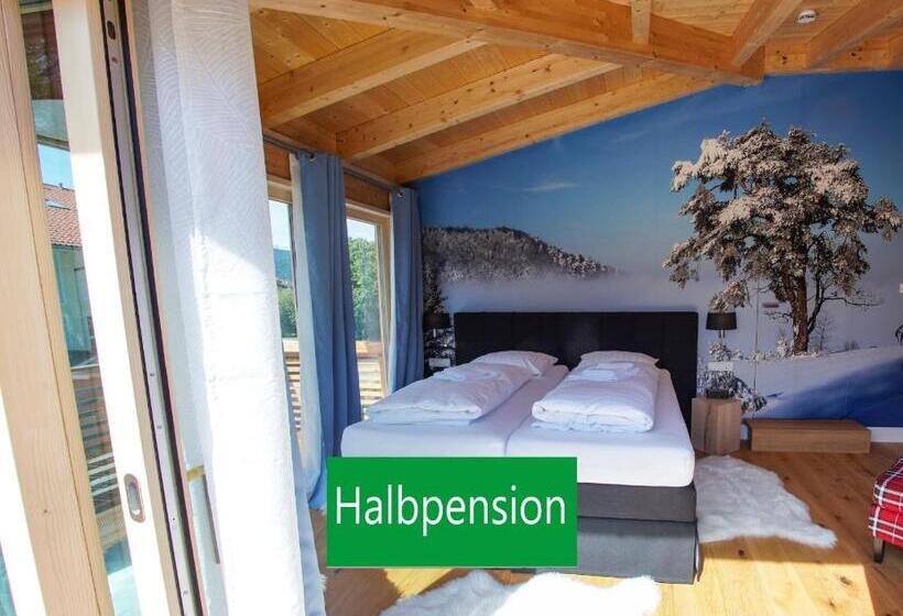 带大床的豪华间, Alpenliebe Design