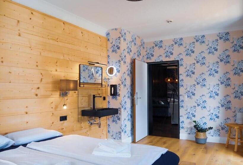 带2个卧室的套房, Alpenliebe Design