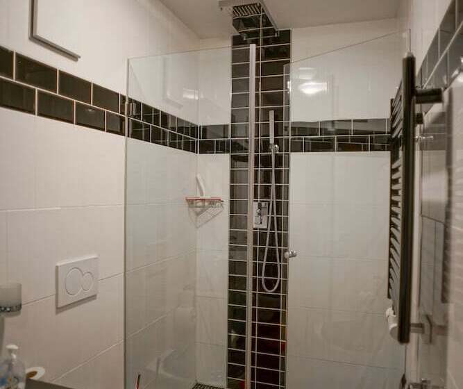 标准间, Alpenliebe Design