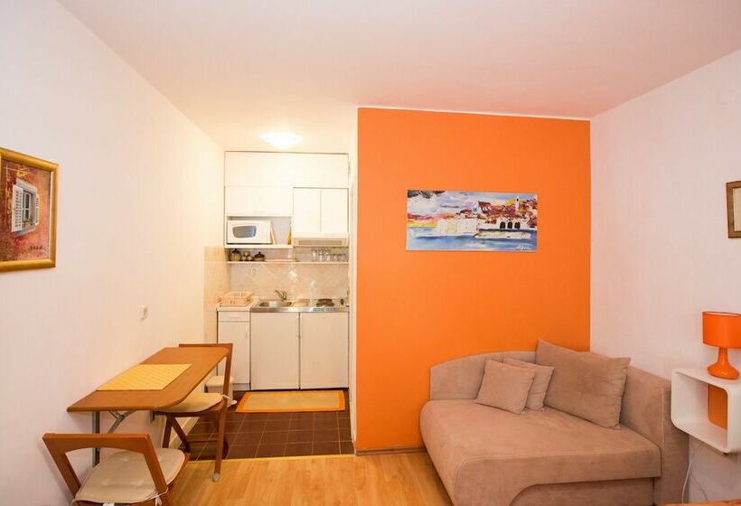 Студия Стандарт Вид на Море, Studio Apartment Andrijana