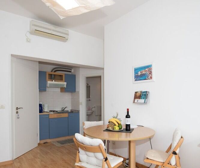 Апартаменты Deluxe 1 Спальня Вид на Море, Studio Apartment Andrijana