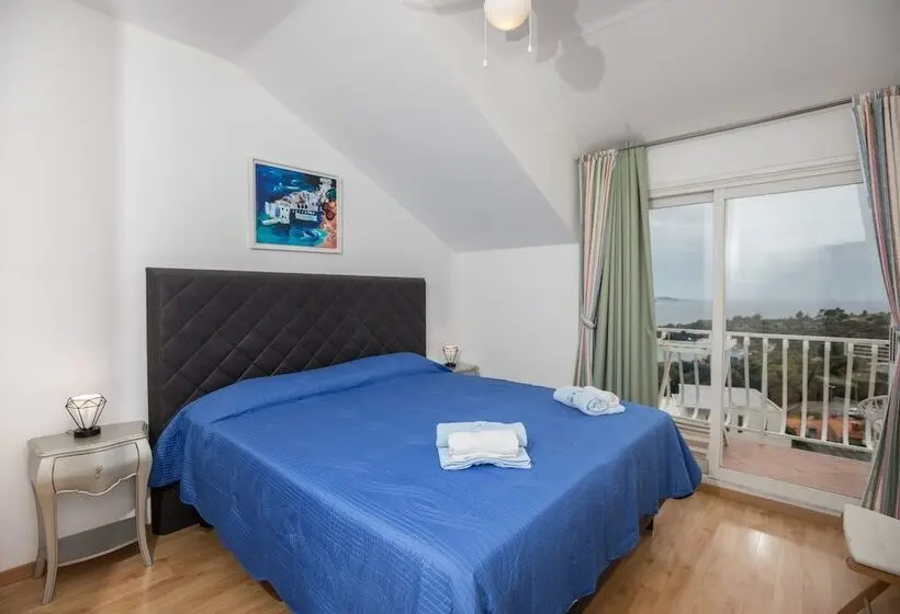 1 Bedroom Deluxe Apartment Sea View, Studio Apartment Andrijana