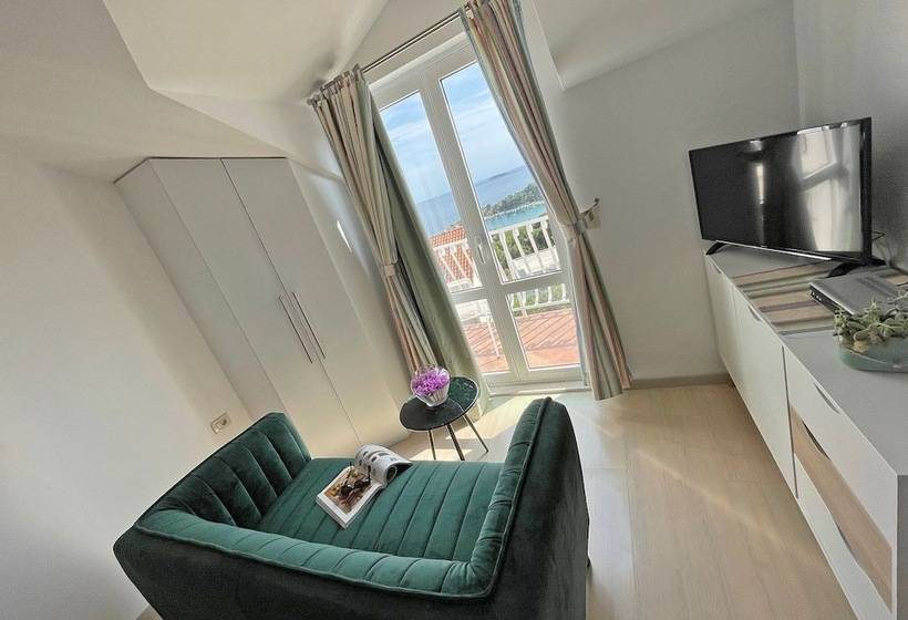 带海景及2个卧室的复式公寓, Studio Apartment Andrijana