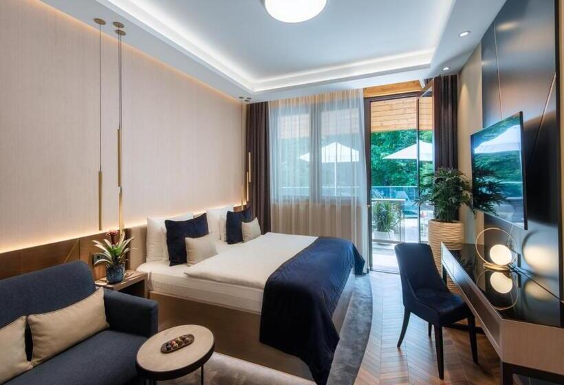 اتاق سوپریور, Avalon Resort & Spa