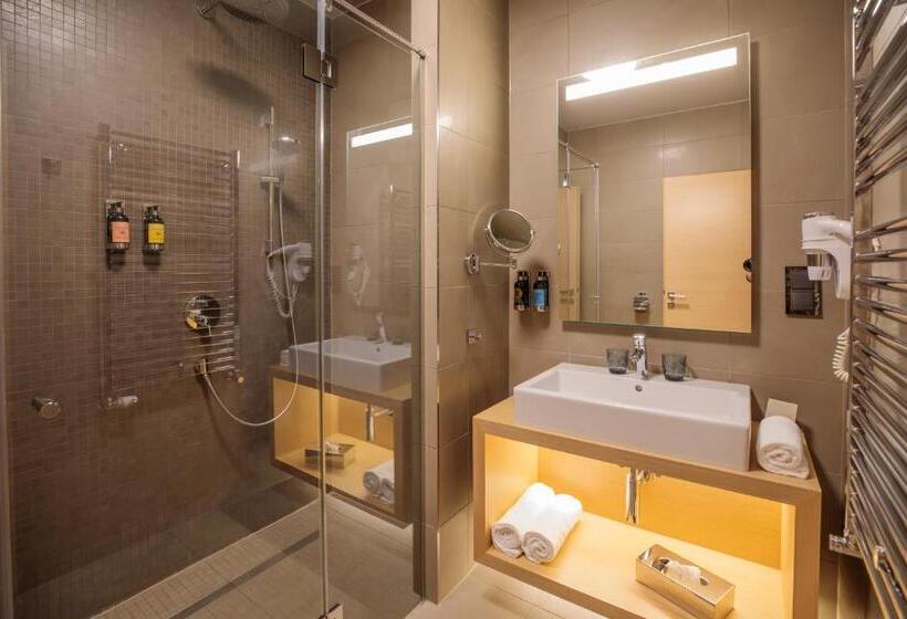 اتاق استاندارد با بالکن, Avalon Resort & Spa