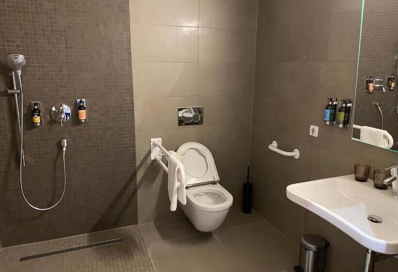 اتاق سوپریور, Avalon Resort & Spa