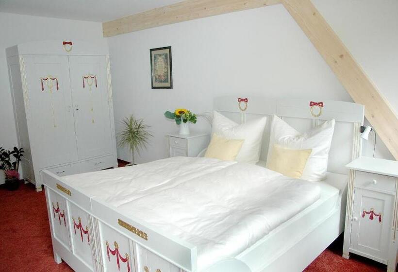 Apartamento Superior 1 Dormitório, Gästehaus Krone