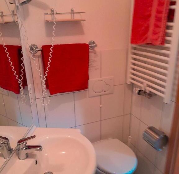 Apartamento Superior 1 Dormitório, Gästehaus Krone