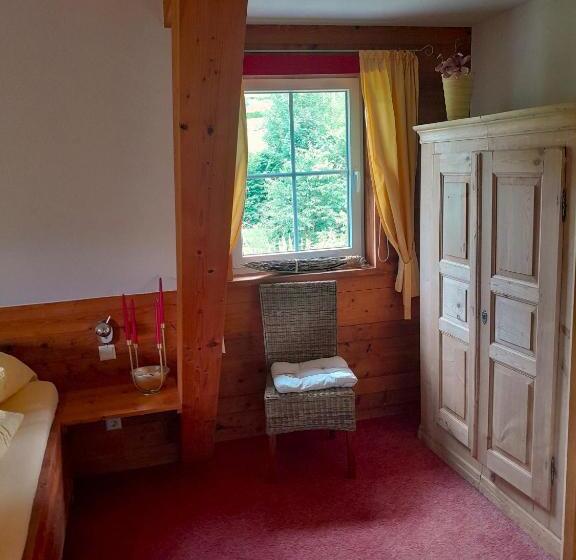 Quarto Estandar, Gästehaus Krone