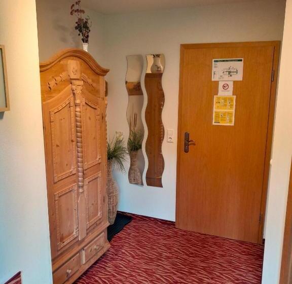 Quarto Superior Individual, Gästehaus Krone