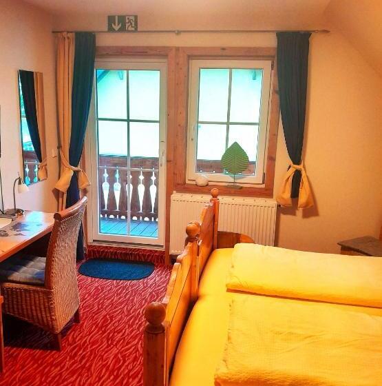 Quarto Estandar Vista Jardim, Gästehaus Krone