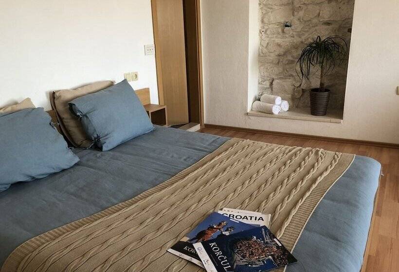 스탠다드 트리플 룸, Guest House Dijana