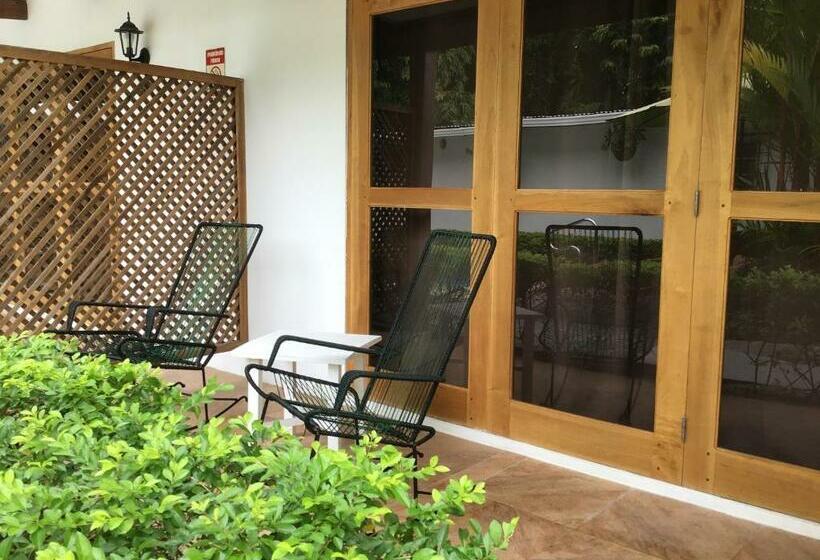 חדר דלוקס, Indalo Adults Only