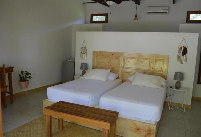 חדר דלוקס, Indalo Adults Only