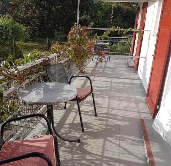 标准间带阳台, Kamps