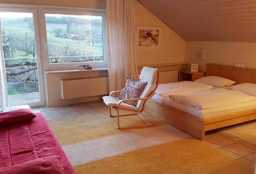 标准间带阳台, Kamps